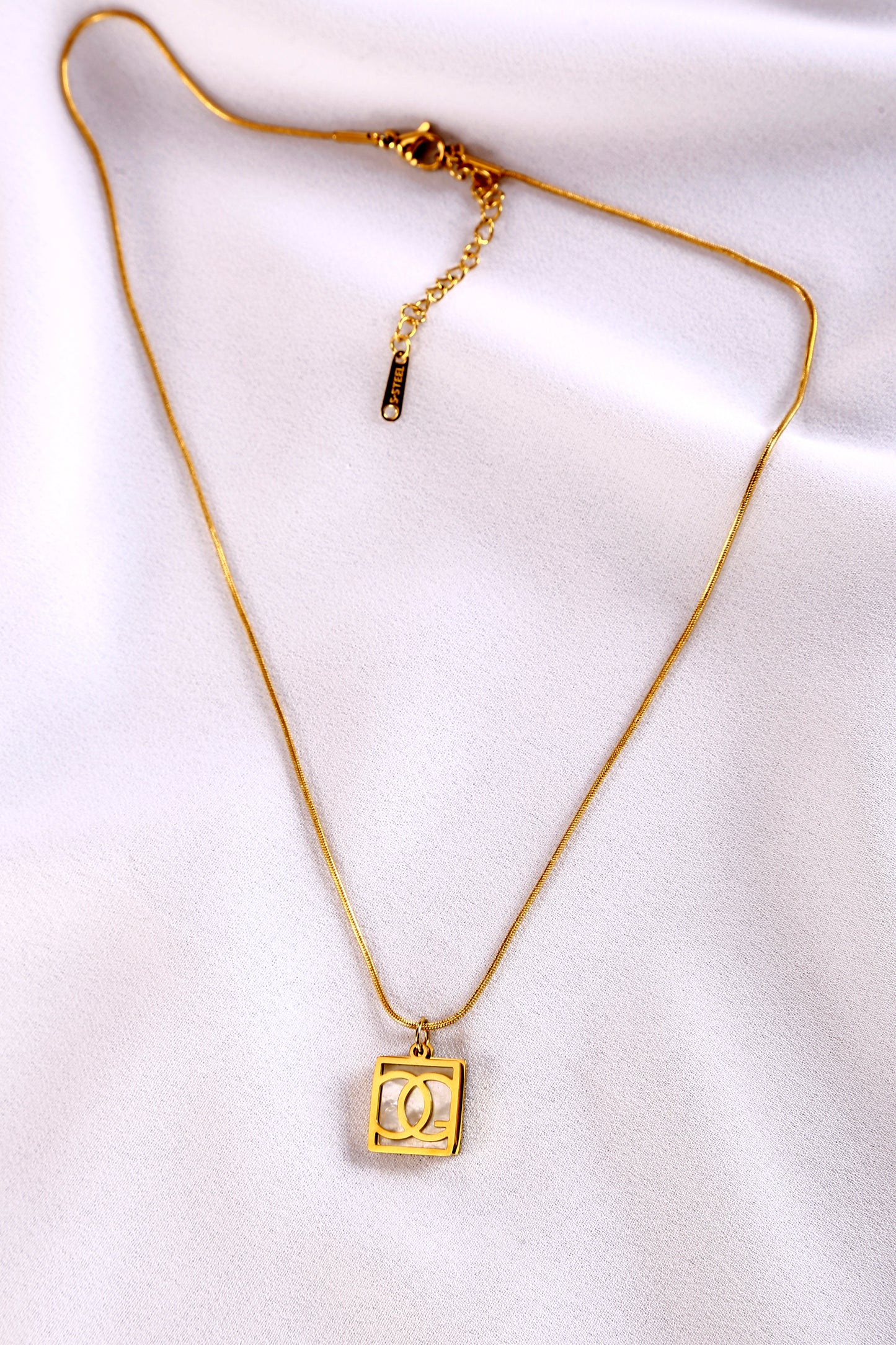 Modern Elegance Gold Pendant Necklace