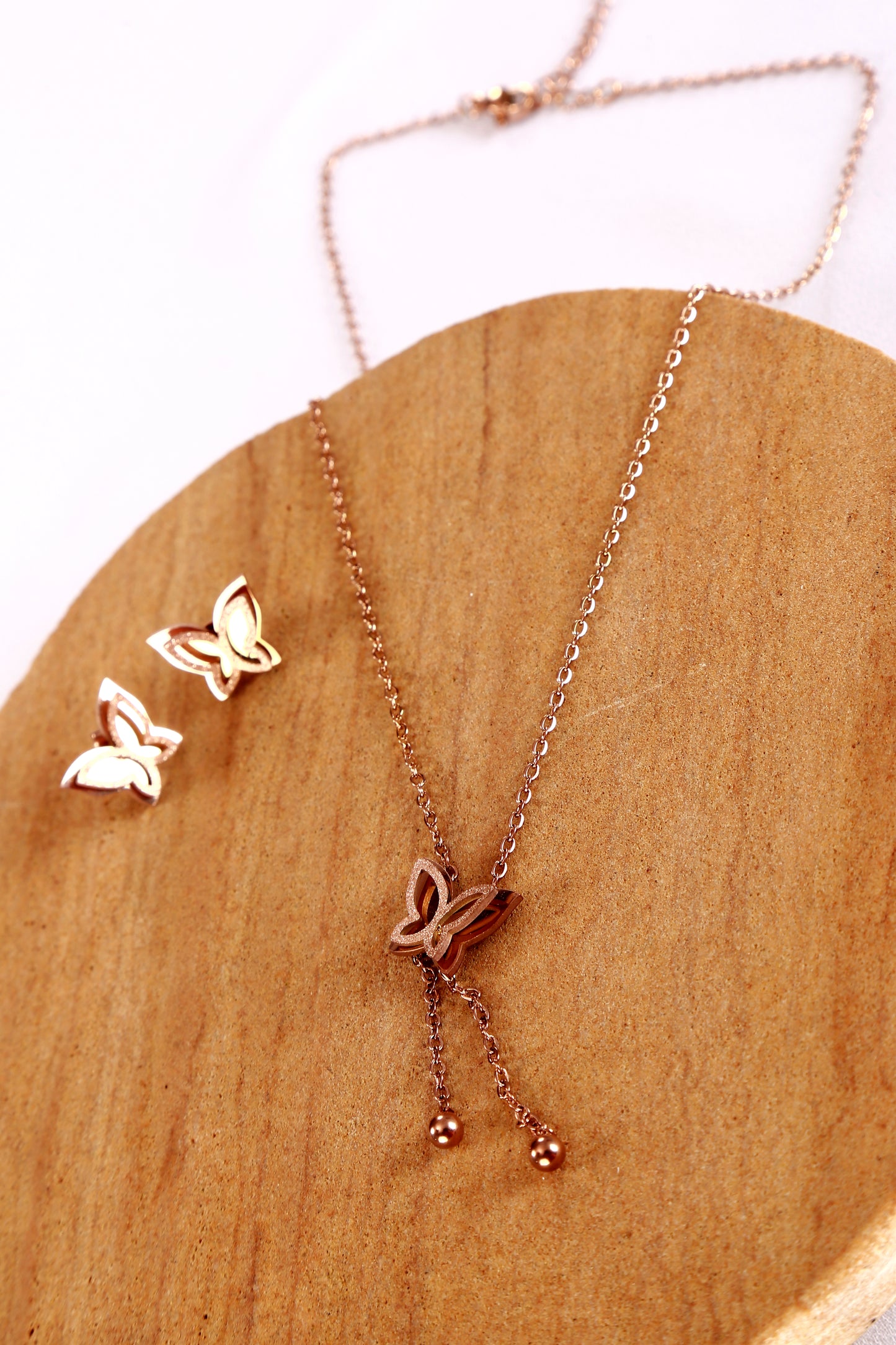 Charming Butterfly Earring And Necklace Combo